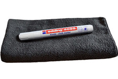 Liquid Chalk Pen & Microfibre Cloth Set